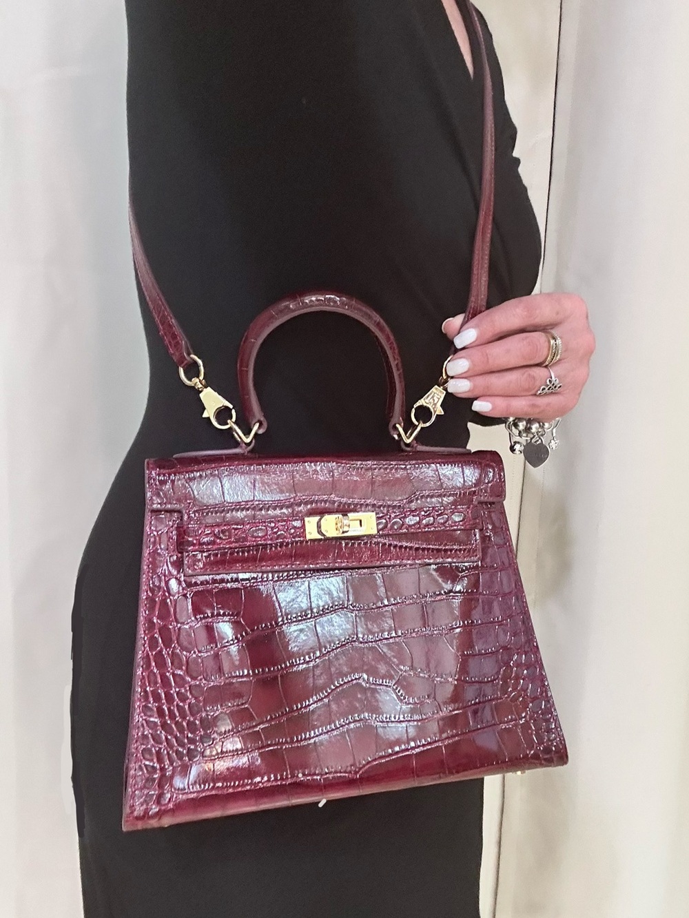 House of Hello "I'm Not Hermes" Kelly 25 Style Bag - Bordeaux Croc Embossed